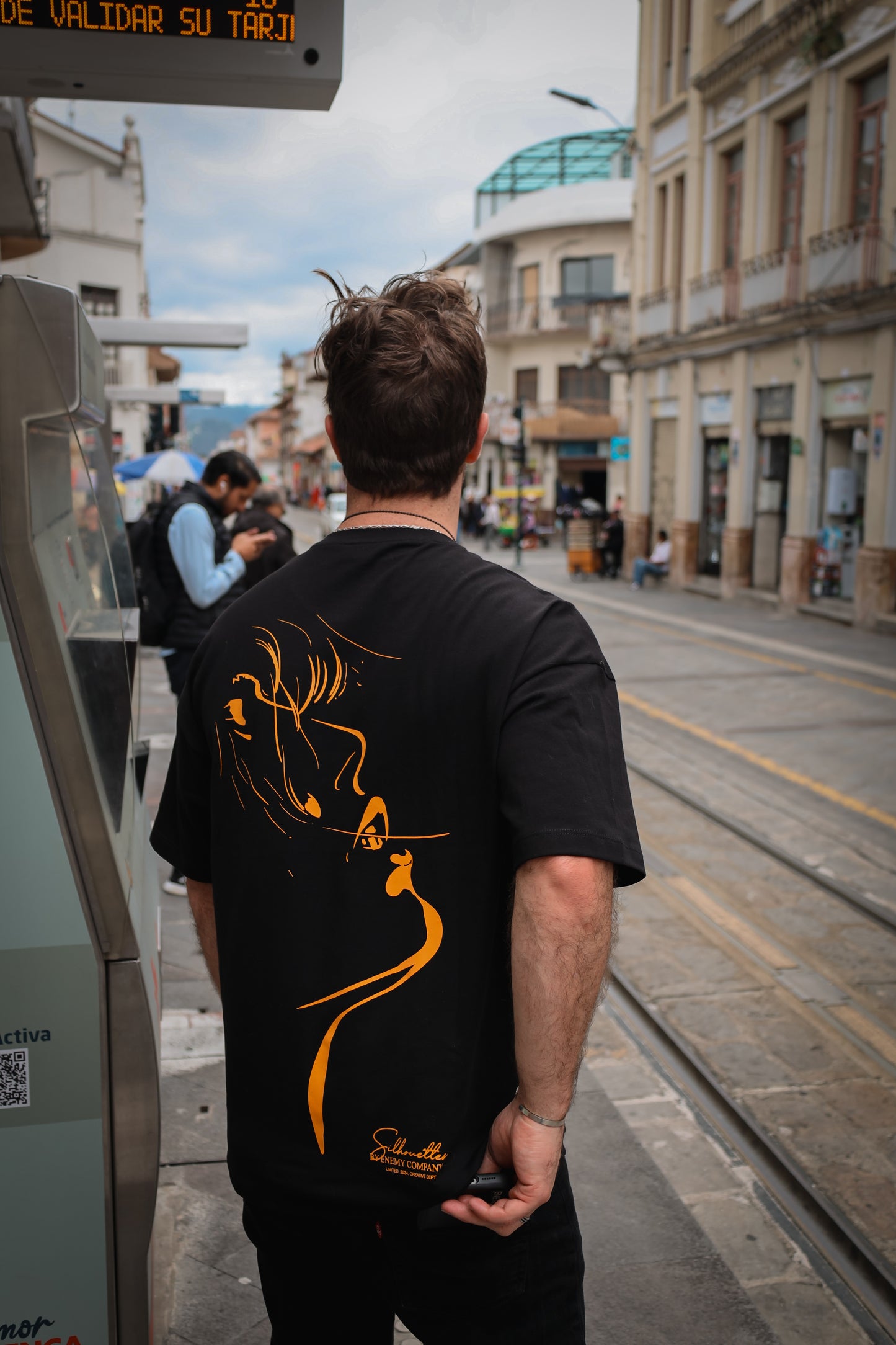 Silhouette Iconic Profile T-shirt