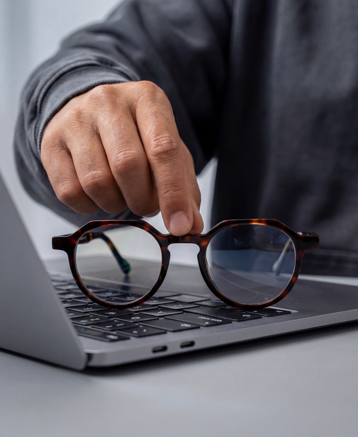 Kairo Tortoise Red Screen Glasses